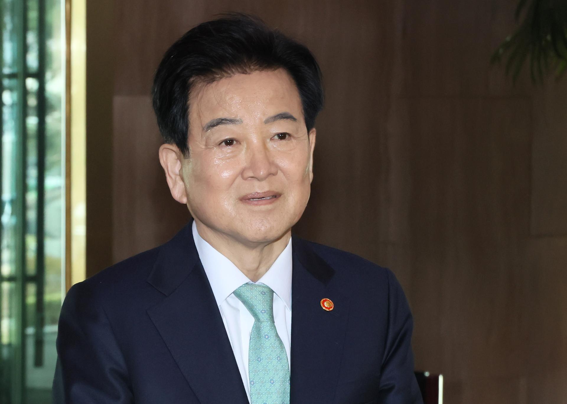 Unification Minister Urges North Korea to Seize Chance for Talks with Trump