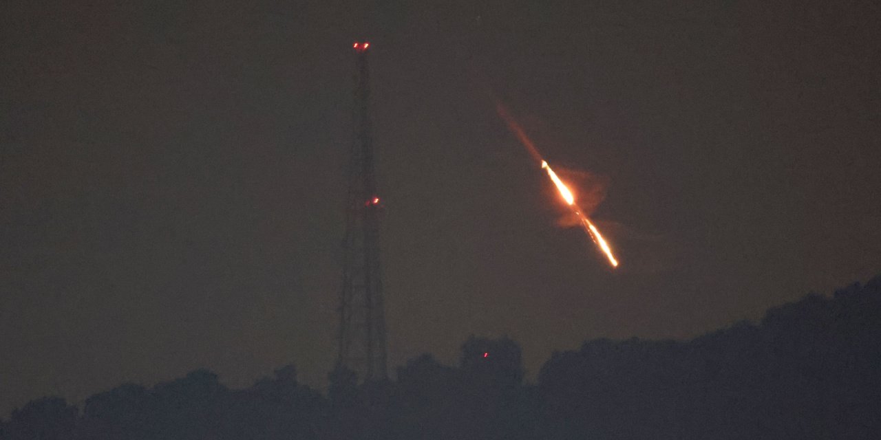 Iran missile strike on US-UK base in Indian Ocean
