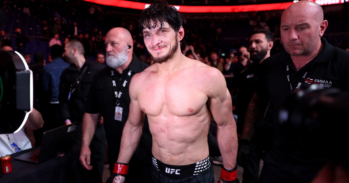 Evloev Upsets Murphy, Set for Featherweight Title Shot