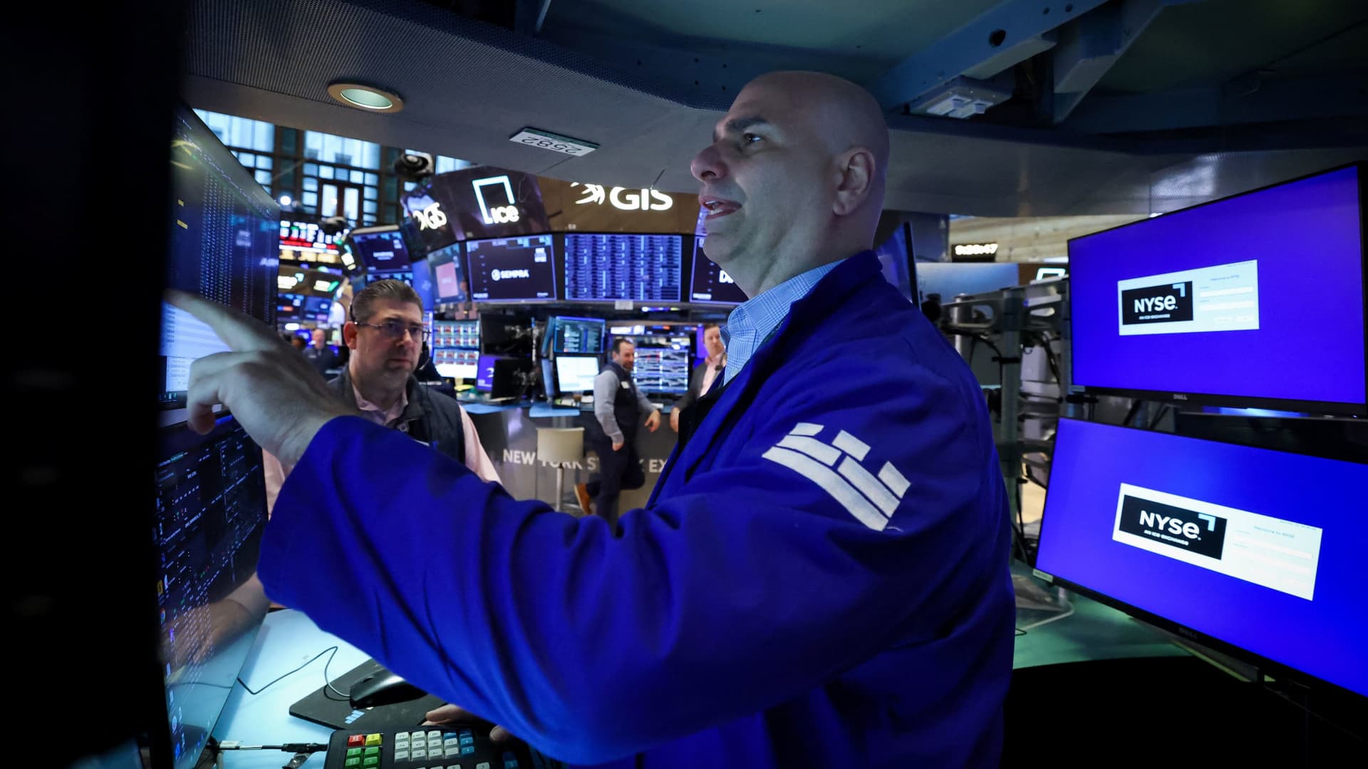 Stock Futures Surge Before Trump's Iran Announcement
