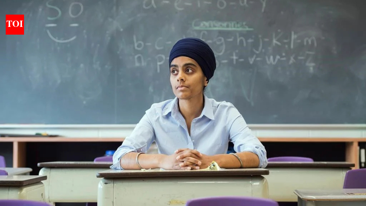 Sikh teacher challenges Quebec's Bill 21 over religious symbol ban