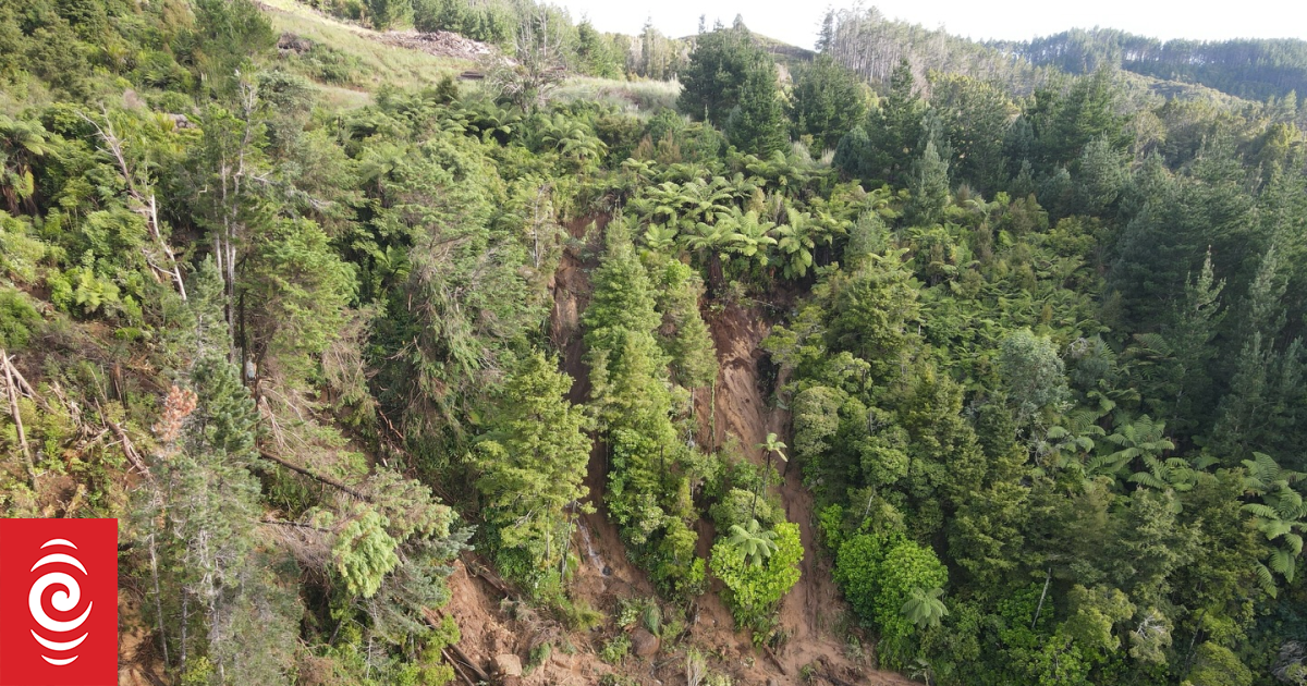Monster Slip Still Moving in Northland: Efforts to Reopen Road Complicated by Ongoing Landslide