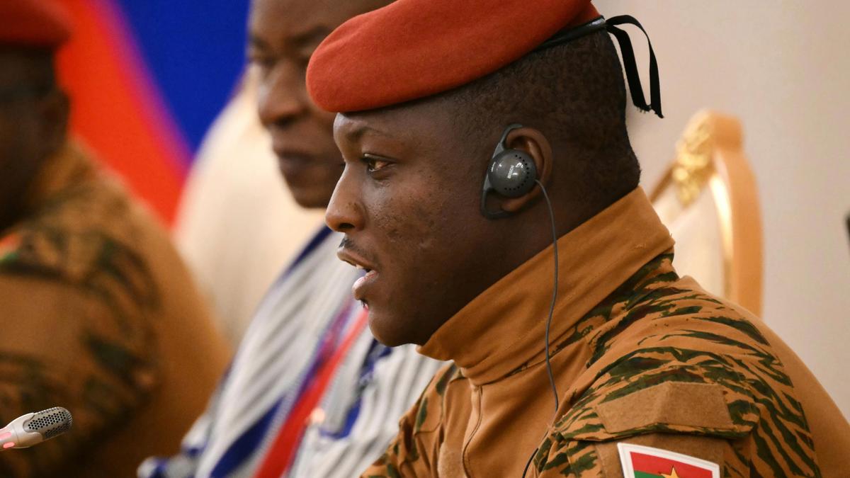 Burkina Faso Junta Dissolves Political Parties