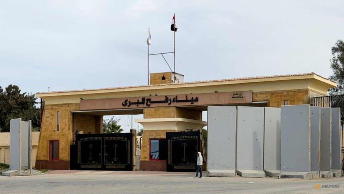 Hamas calls for Rafah crossing reopening to Egypt