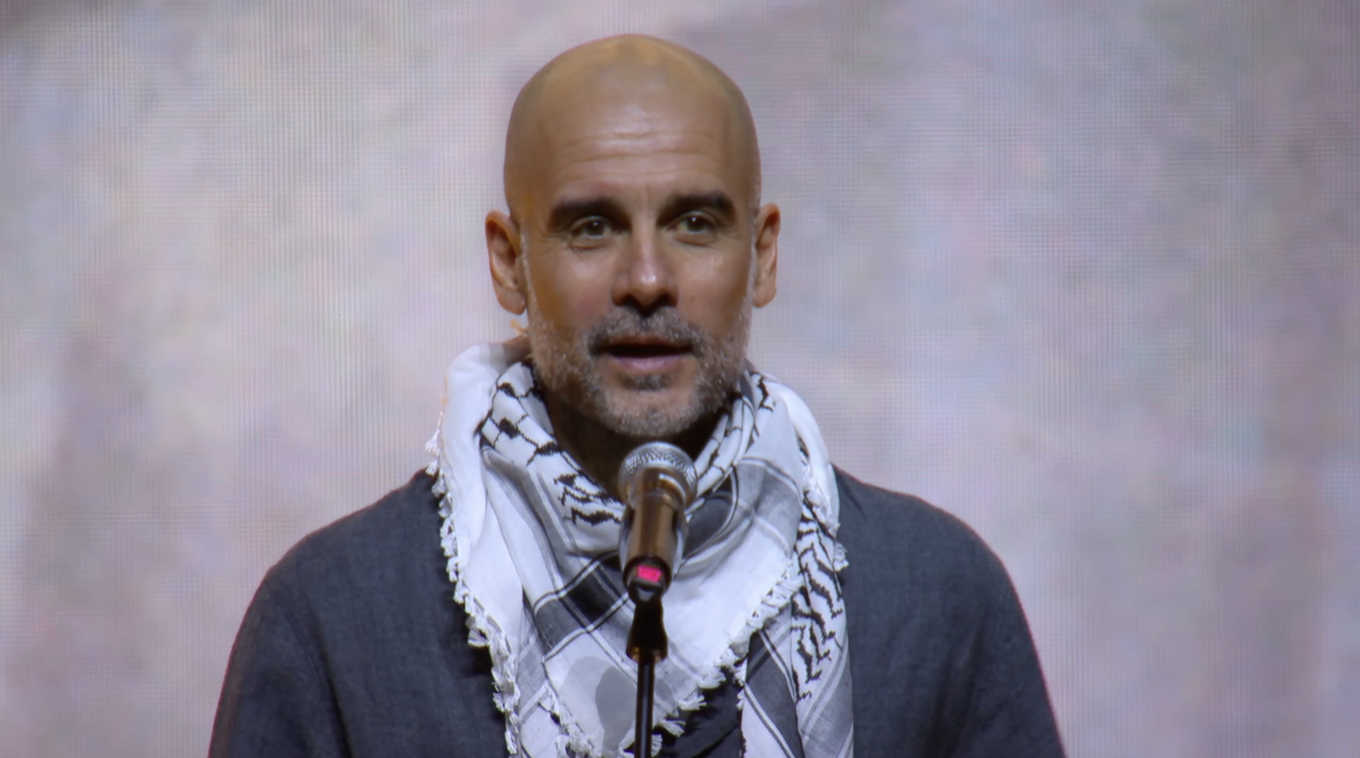 Pep Guardiola supports Palestine at charity event