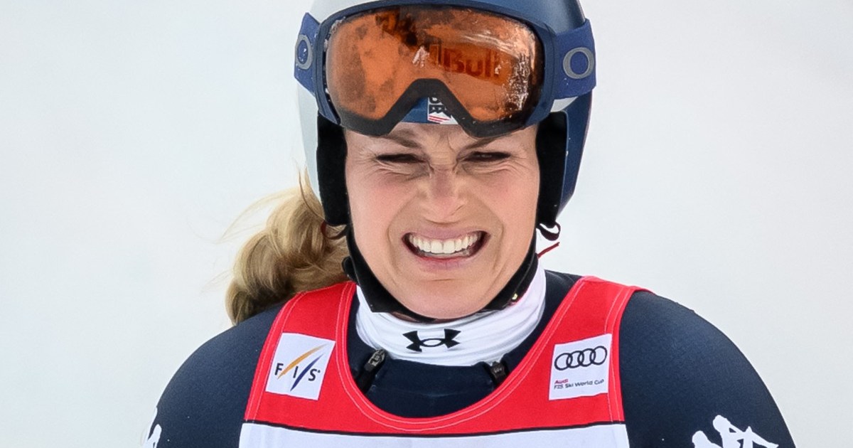 Lindsey Vonn's Olympic Comeback Hopes Amid Knee Injury Crash
