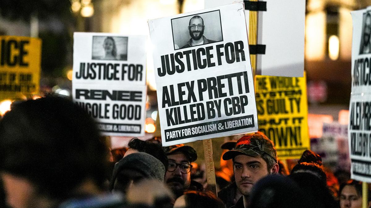 U.S. Justice Department opens civil rights probe into Alex Pretti shooting, official says