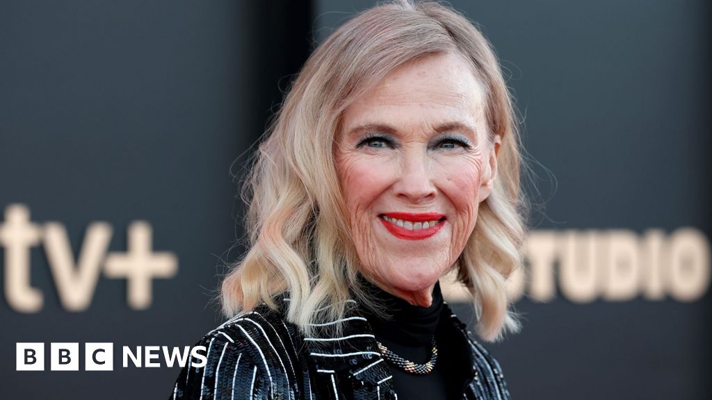 Pedro Pascal and Meryl Streep pay tribute to Catherine O'Hara